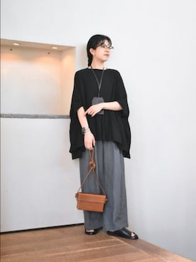 「かぐれ（カグレ）のコットンクレープギャザーブラウス（シャツ/ブラウス、ブラック系）」を使った、おふじさん（レディース・161cm）の春コーディネート