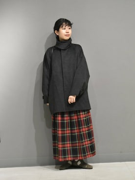 ウールスタンドショートコートを使った人気ファッションコーディネート