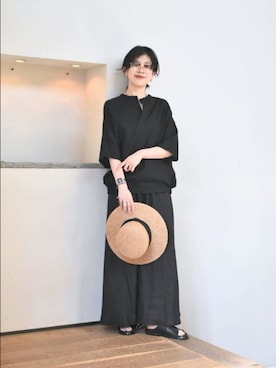 「かぐれ（カグレ）のリネンフレアスカート（スカート、ブラック系）」を使った、おふじさん（レディース・161cm）の春コーディネート