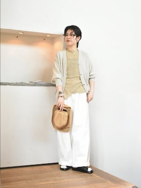 「かぐれ（カグレ）のホワイトデニムワイドパンツ（その他パンツ、ホワイト系）」を使った、おふじさん（レディース・161cm）の夏コーディネート