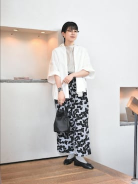 「かぐれ（カグレ）のhandvaerk　BOTTLE NECK SHORT-SLEEVE T-SHIRT（Tシャツ/カットソー、ベージュ系）」を使った、おふじさん（レディース・161cm）の春コーディネート