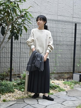 「アイテム（ストール/ショール）」を使った、おふじさん（レディース・161cm）の秋コーディネート