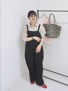 「かぐれ（カグレ）の『ユニセックス』ドライリネンボックスシャツ（シャツ/ブラウス、ピンク系）」を使った、おふじさん（レディース・161cm）の春コーディネート