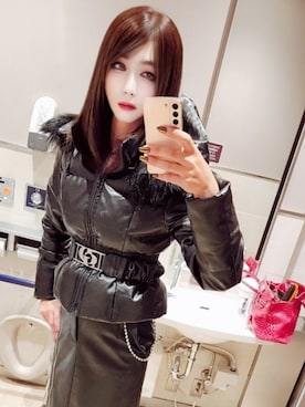 「アイテム（ダウンジャケット/コート）」を使った、𝐈𝐂𝐇𝐈𝐊𝐀さん（レディース・168cm）の秋コーディネート