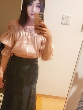 「アイテム（デニムスカート）」を使った、𝐈𝐂𝐇𝐈𝐊𝐀さん（レディース・168cm）の秋コーディネート