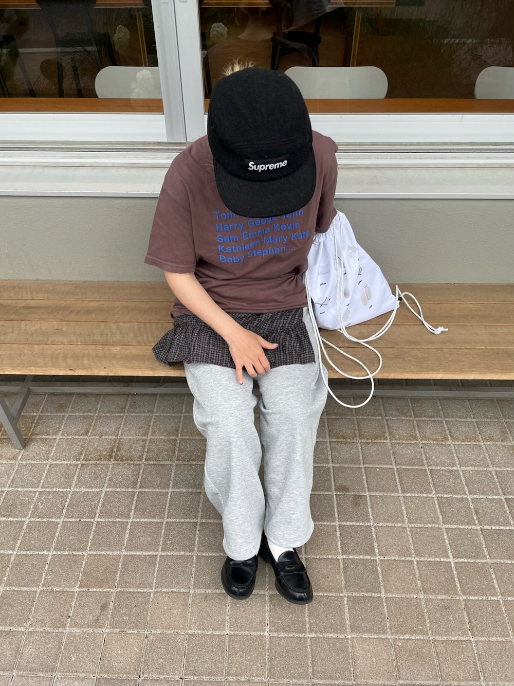 Supreme のアイテムを使った「ナップサック」の人気ファッション