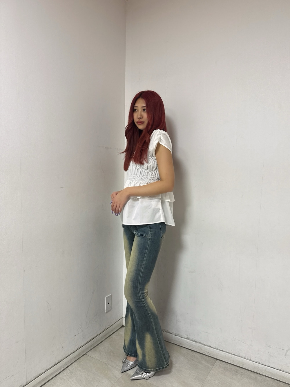 「ootd、outfit、ガーリー、ブラウス、デニム、フレアパンツ」｜「ANAPのウォッシュデザインストレッチデニムフレアパンツ（デニムパンツ、ブルー系）」を使った、Shihoさん（骨格ウェーブ・レディース・169cm）の夏コーディネートの1枚目の写真