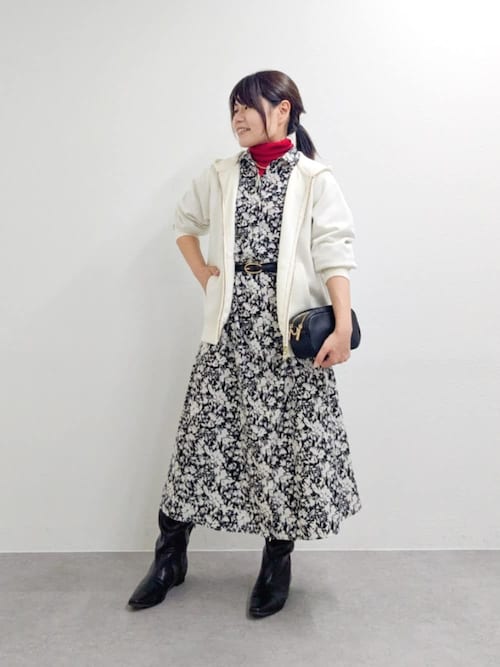 un dix cors ワンピース 「可憐な大人の品格」フラワープリントシャツ