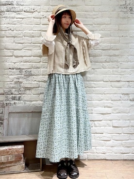 「Samansa Mos2（サマンサ モスモス）のレトロ壁紙風柄スカート（スカート）」を使った、いっしき🐻さん（レディース・163cm）の春コーディネート
