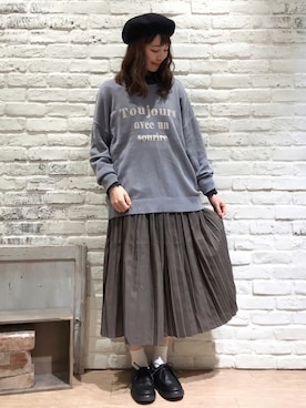 「ロゴニット」｜「アイテム（ハンチング/ベレー帽）」を使った、いっしき🐻さん（レディース・163cm）の秋コーディネート