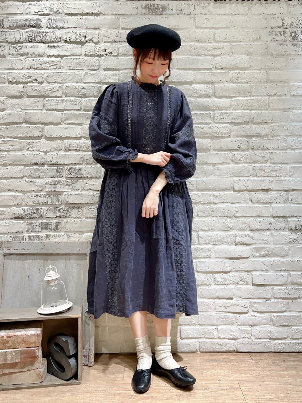 ■ TSUHARU by Samansa Mos2 バテンレース リネン ワンピ TSUHARU by Samansa Mos2 リネン裾刺繍レースワンピース - メルカリ