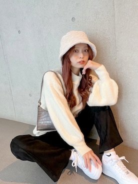「タートルネック」｜「アイテム（スニーカー）」を使った、maiさん（レディース・162cm）の秋コーディネート