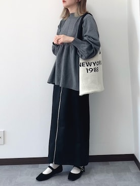 「ぺプラムトップス」｜「アイテム（バレエシューズ）」を使った、紗衣さん（レディース・158cm）の冬コーディネート