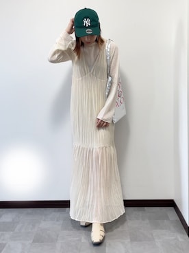 「アイテム（トートバッグ、シルバー系）」を使った、紗衣さん（レディース・158cm）の春コーディネート