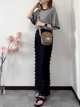 「tiptop（ティップトップ）の段々フリルナロースカート（スカート）」を使った、紗衣さん（レディース・158cm）の夏コーディネート
