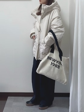 「アイテム（スウェットパンツ）」を使った、紗衣さん（レディース・158cm）の冬コーディネート