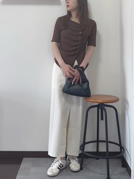 「tiptop（ティップトップ）のチョーカー付き前ギャザーテレコT（T Shirts、ブラウン系）」を使った、紗衣さん（レディース・158cm）の春コーディネート