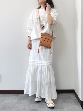 「ap retro（アプレトロ）のアイテム（スウェット）」を使った、紗衣さん（レディース・158cm）の春コーディネート