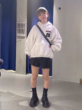 「PAGEBOY（ページボーイ）のアイテム（その他パンツ）」を使った、ミハルさん（レディース・152cm）の秋コーディネート