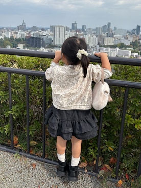 「アイテム（スカート）」を使った、そっちゃんさん（キッズ・70cm）の秋コーディネート