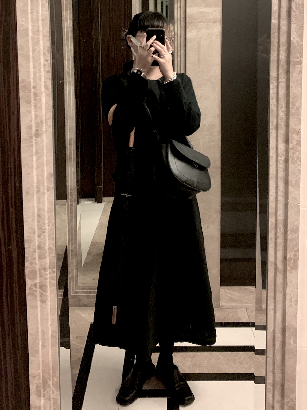 「ootd、黒」｜「無印良品のアイテム（ノーカラージャケット、ブラック系）」を使った、mankkongさん（レディース・165cm）の秋コーディネートの1枚目の写真