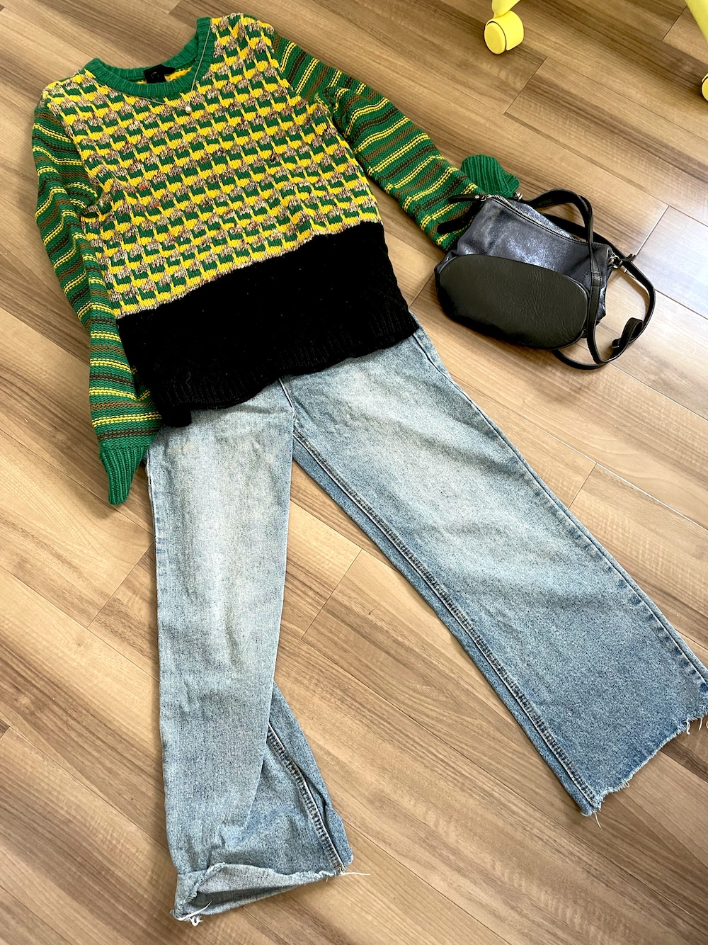 「BERNHARD WILLHELMのアイテム（ニット/セーター、その他）」を使った、.^.さん（レディース・155cm）の冬コーディネートの1枚目の写真