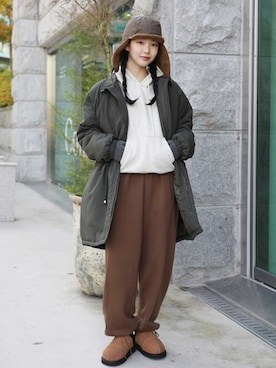 「アイテム（ミリタリージャケット）」を使った、66ガールズさん（レディース・162cm）の秋コーディネート