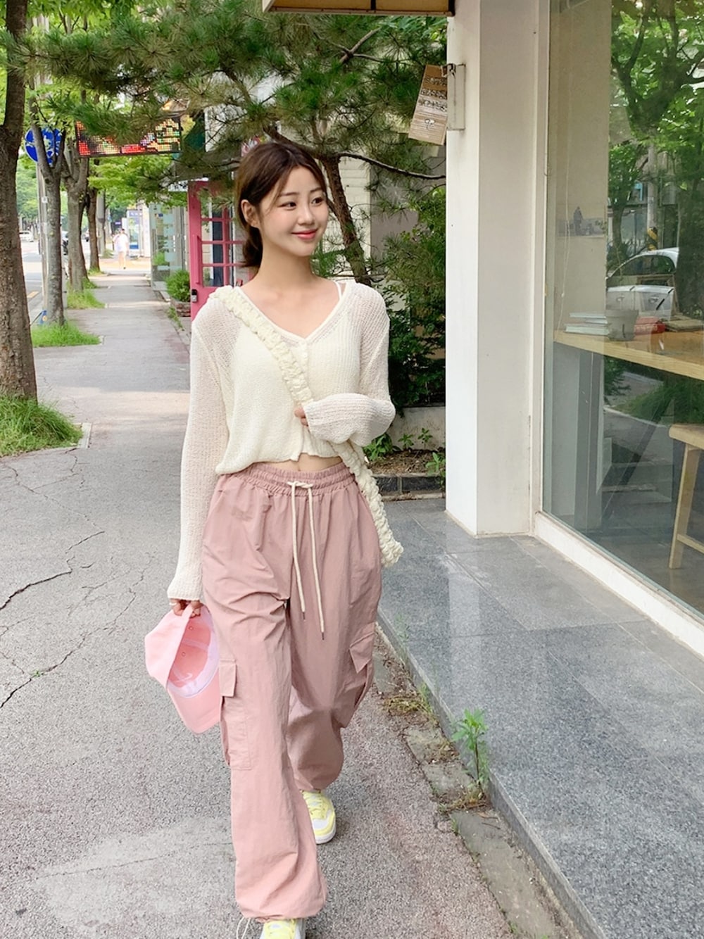 ♡Current Mood♡ベビーピンク カーゴパンツ ゆったりシルエット ♡Current Mood♡ベビーピンク カーゴパンツ ゆったりシルエット