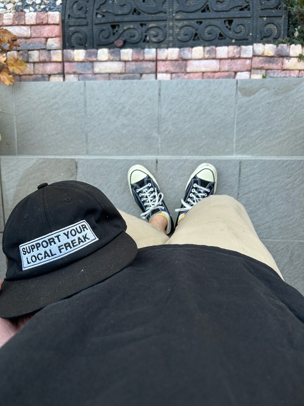 「バイクスタイル、スケータースタイル、HIPHOP、90’s」｜「HENRY HAUZのSYLF CAP（キャップ、ブラック系）」を使った、k_p_stdさん（メンズ・168cm）の夏コーディネートの1枚目の写真