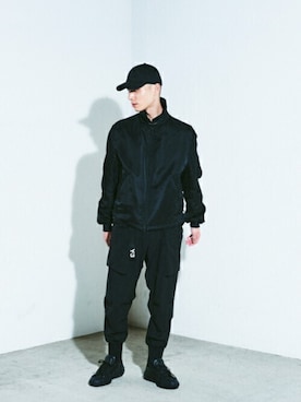 「Y-3（ワイスリー）のアイテム（その他アウター）」を使った、Y-3さん（メンズ・183cm）の秋コーディネート