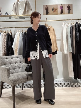 「アイテム（チョーカー）」を使った、AYAKAさん（レディース・159cm）の秋コーディネート