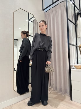 「アイテム（スラックス）」を使った、AYAKAさん（レディース・159cm・30代）の秋コーディネート