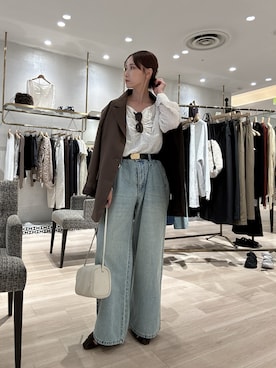 「アイテム（テーラードジャケット）」を使った、AYAKAさん（レディース・159cm）の秋コーディネート