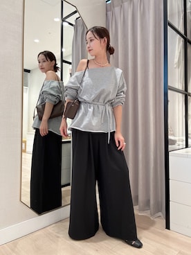 「Omekashi（オメカシ）のチョーカー付きオフショルスウェット（パーカー）」を使った、AYAKAさん（レディース・159cm・30代）の秋コーディネート