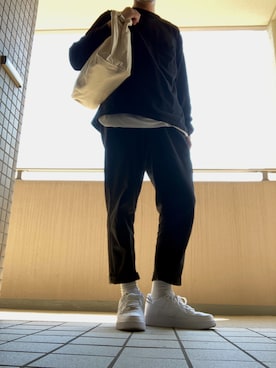 「エアフォース1」｜「アイテム（グレー系）」を使った、ひげおさん（メンズ・178cm）の春コーディネート