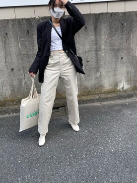 「GU（ジーユー）のアイテム（チノパンツ、ホワイト系）」を使った、Riho さん（レディース・160cm）の秋コーディネート