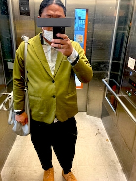 「アイテム（トートバッグ、シルバー系）」を使った、ぴーちゃんさん（メンズ・171cm）の春コーディネート