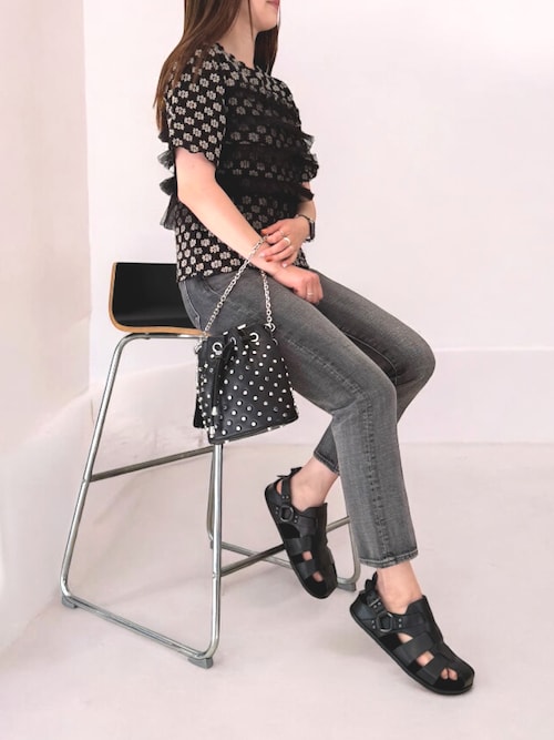 ASH/アッシュ【TRENDY】スタッズグルカサンダル フラット 3cm