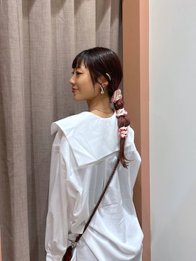 「アイテム（シュシュ）」を使った、さとめぐさん（レディース・159cm・20代）の秋コーディネート