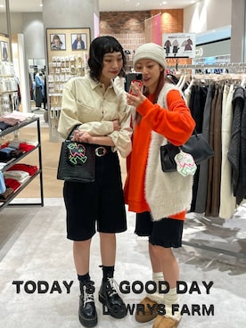「LOWRYS FARM（ローリーズファーム）のアイテム（ベスト）」を使った、さとめぐさん（レディース・159cm）の秋コーディネート
