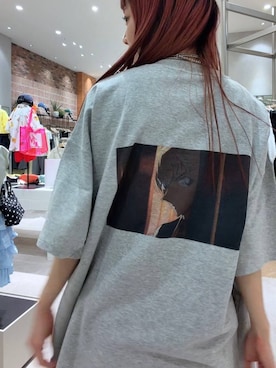 「LOWRYS FARM（ローリーズファーム）の【名探偵コナン】ミニウラケSETUP 672176（Tシャツ/カットソー、その他）」を使った、さとめぐさん（レディース・159cm）の春コーディネート