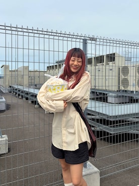 「LOWRYS FARM（ローリーズファーム）の【LFM(U)】BROAD SHIRT　 635615（シャツ/ブラウス、ベージュ系）」を使った、さとめぐさん（レディース・159cm）の夏コーディネート