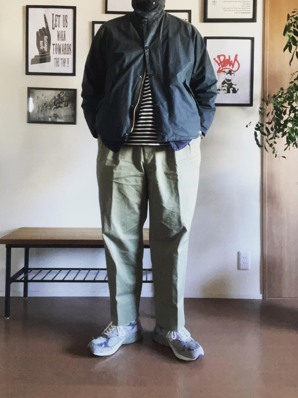 「大人コーデ、カジュアル、バブアー、barbour、BARBOUR STYLE、barbourtransport」｜「Barbourの＜Barbour(バブアー)＞ TRANSPORT JKT/アウター（その他アウター、グリーン系）」を使った、hs_ngy17さん（メンズ・185cm）の冬コーディネートの1枚目の写真