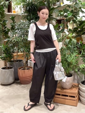 「アイテム（ショルダーバッグ）」を使った、hiroeさん（レディース・158cm・40代）の夏コーディネート