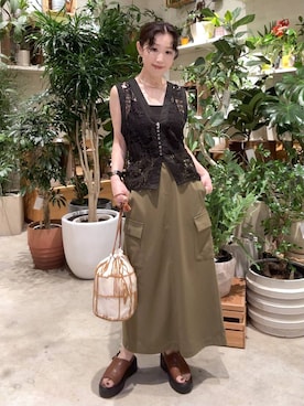 「アイテム（ベスト）」を使った、hiroeさん（レディース・158cm・40代）の夏コーディネート