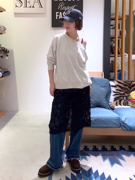 「アイテム（デニムパンツ）」を使った、hiroeさん（レディース・160cm・40代）の秋コーディネート