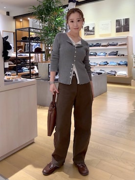 「アイテム（ハンドバッグ）」を使った、hiroeさん（レディース・160cm・40代）の秋コーディネート
