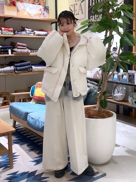 「BAYFLOW（ベイフロー）のアイテム（パンツ）」を使った、hiroeさん（レディース・160cm）の冬コーディネート