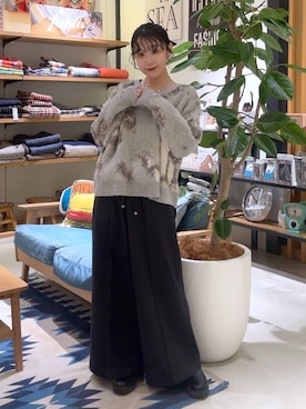 「BAYFLOW（ベイフロー）のアイテム（パンツ）」を使った、hiroeさん（レディース・160cm）の冬コーディネート