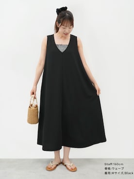 「coca（coca）（コカ）の【田中里奈様着用】ライトエンボスマキシジャンパースカート（ジャンパースカート、ブラック系）」を使った、cocaさん（レディース・160cm）の夏コーディネート